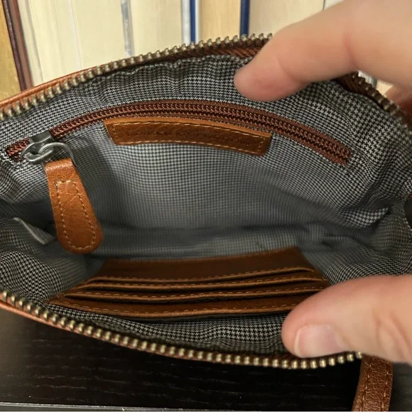 Spikes & Sparrow- Elegant Mini Tan Leather Crossbody/Travel Bag - Picture 8 of 14